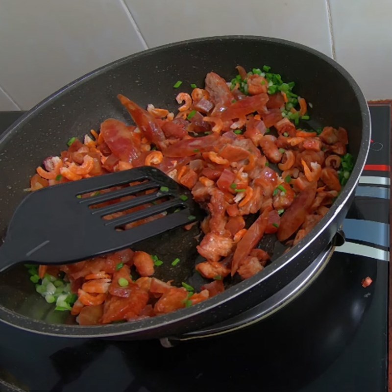 Bước 3 Xào nhân Xôi bát bửu