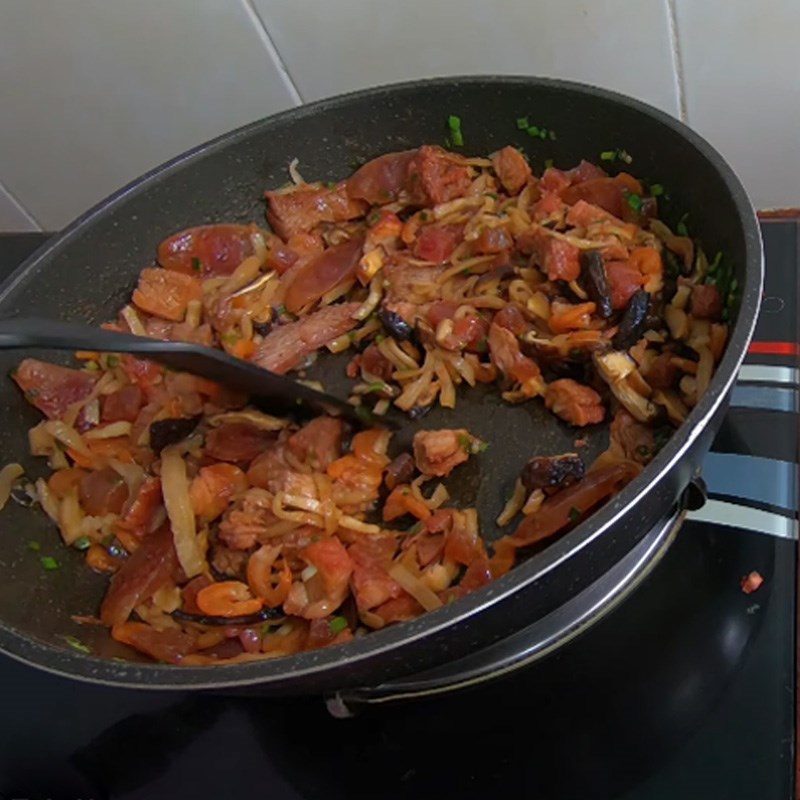 Bước 3 Xào nhân Xôi bát bửu