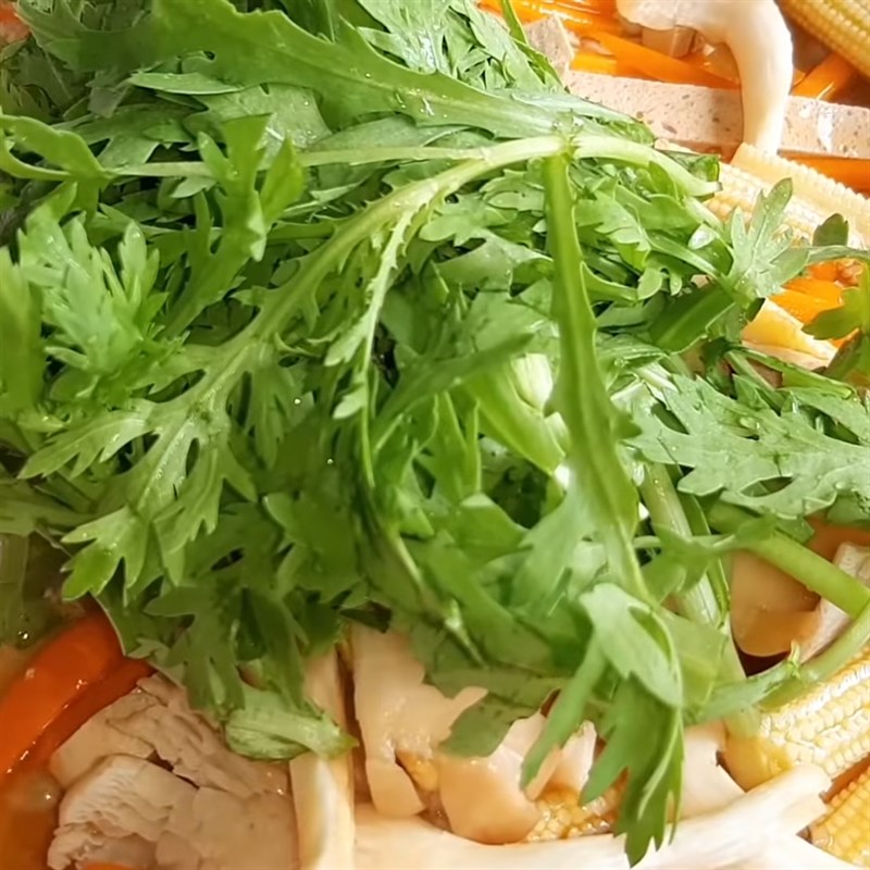 Bước 4 Xào rau củ Mì xào giòn chay bắp non