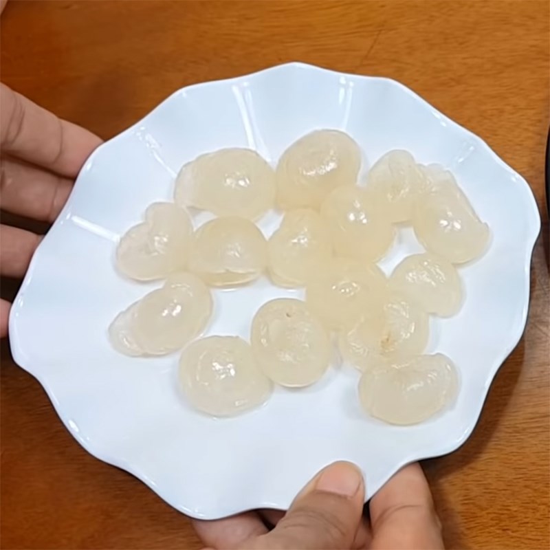 Bước 2 Xay nhãn Rau câu nhãn tam sắc
