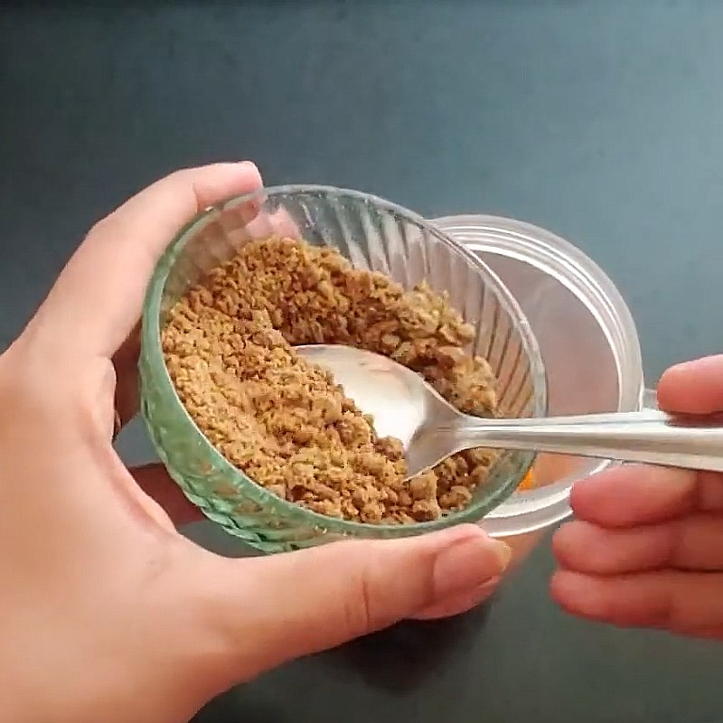 Bước 2 Xay sinh tố Sinh tố cà chua cà rốt