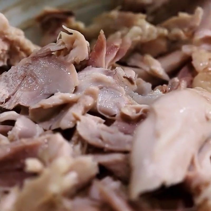 Bước 4 Xé gà Mì gà kiểu Hàn