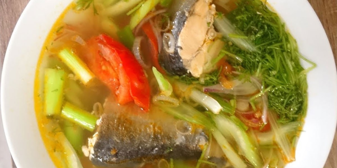Cách nấu canh cá hồi nấu ngót thơm ngon, bổ dưỡng tại nhà 1 0 1200x674 1