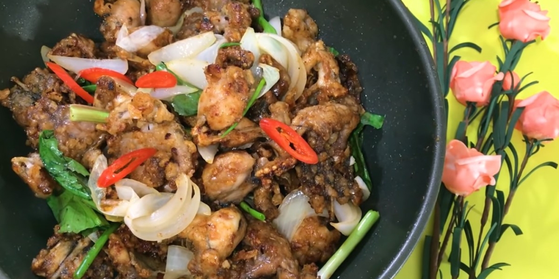 Cách làm ếch xào hành tây thơm ngon, đậm đà, ăn là mê 1 1 1200x676 25