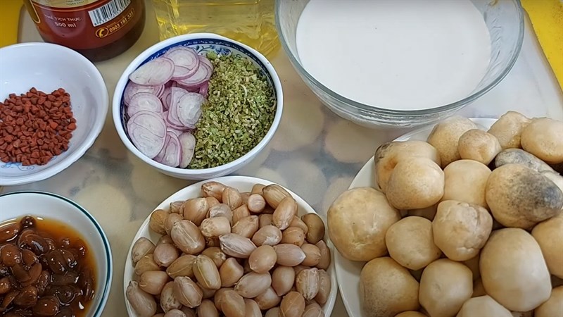 Nguyên liệu món ăn nấm rơm xào lăn, sa tế, bơ tỏi chay