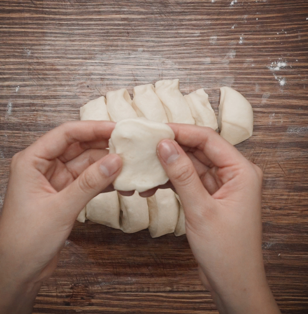 Bước 2 Làm vỏ bánh Bánh bao đào tiên
