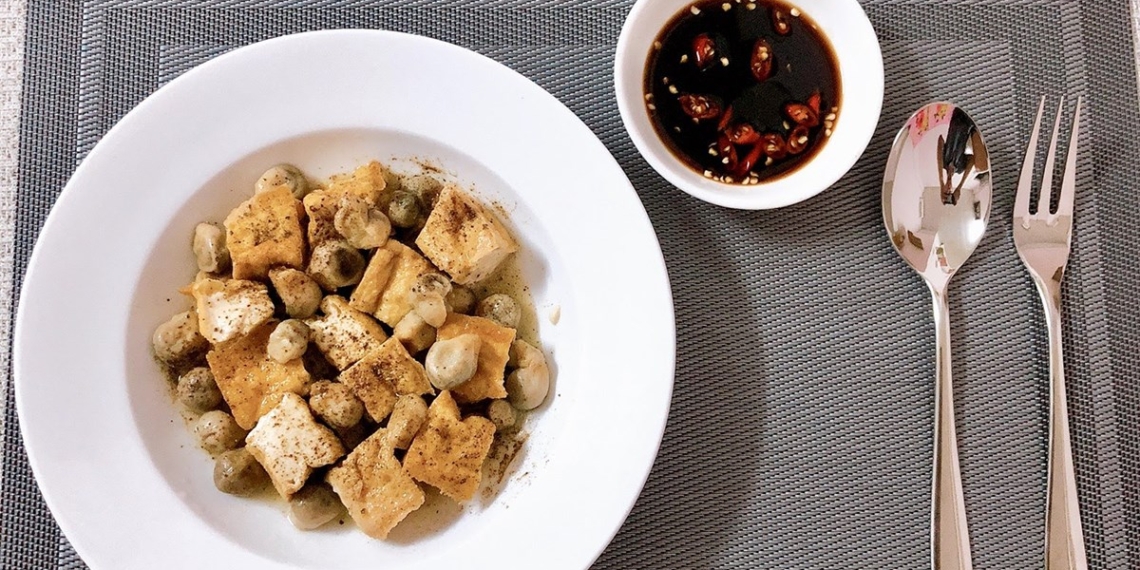 Cách làm nấm rơm xào đậu hũ chay thanh đạm, đơn giản và nhanh chóng 1 1200 1200x676 13
