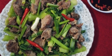 Hướng dẫn cách làm cải thìa xào thịt bò thơm ngon, lạ miệng, ăn mãi không ngán 14 1200676nmhjsa 1200x675 1