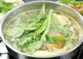 Cách nấu lẩu đuôi heo thuốc bắc thơm ngon, nóng hổi hấp dẫn 20 1200676nyadfad 1200x675 1