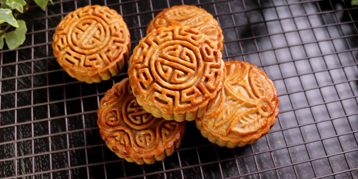 Cách làm bánh trung thu nướng từ bột yến mạch dành cho người ăn kiêng 1 1260 1200x676 27