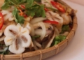 Hướng dẫn làm 3 món ngon từ măng cụt: Gỏi gà, sinh tố và chè măng cụt 48 2 15323283384001489557188 760x367 1