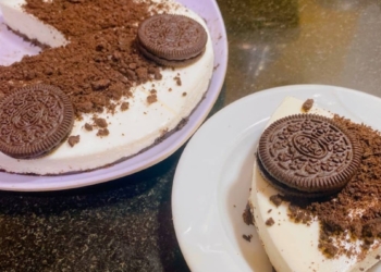 2 cach lam cheesecake oreo don gian de lam khong can lo nuong avt 1200x676 1