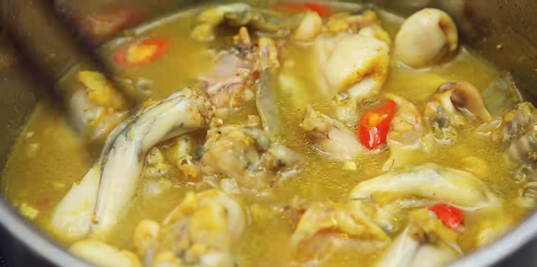 Bước 3 Kho ếch Ếch kho nghệ