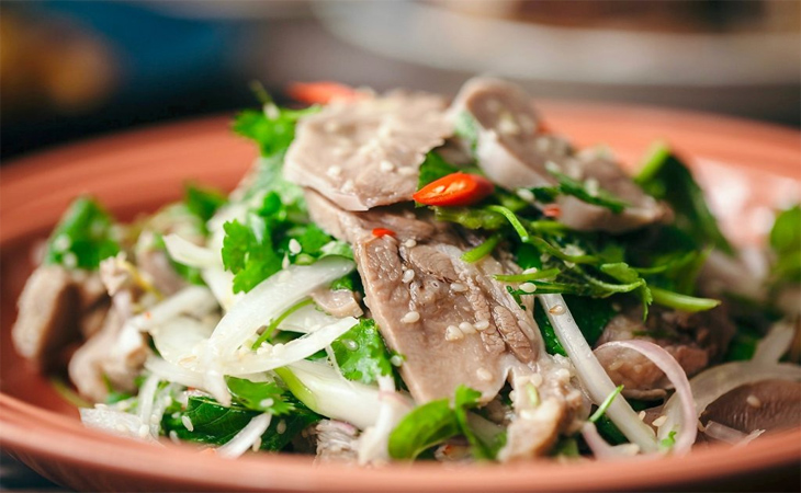 Bước 4 Thành phẩm Gỏi lưỡi heo trộn hành tây