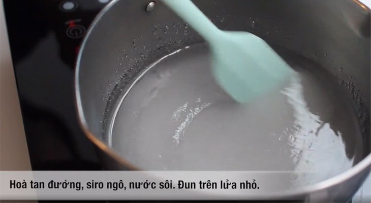 Bước 2 Nấu nước đường kẹo Kẹo mút chanh gừng