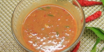 2 cach lam nuoc sot chao cham vit thom beo dam da avt 1200x676 1