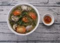 2 cach nau canh chua muc va canh chua ech thom ngon don gian avt 1200x676 2