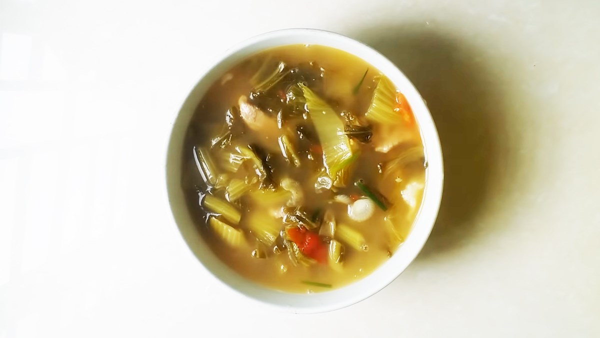 Canh cải chua thịt heo