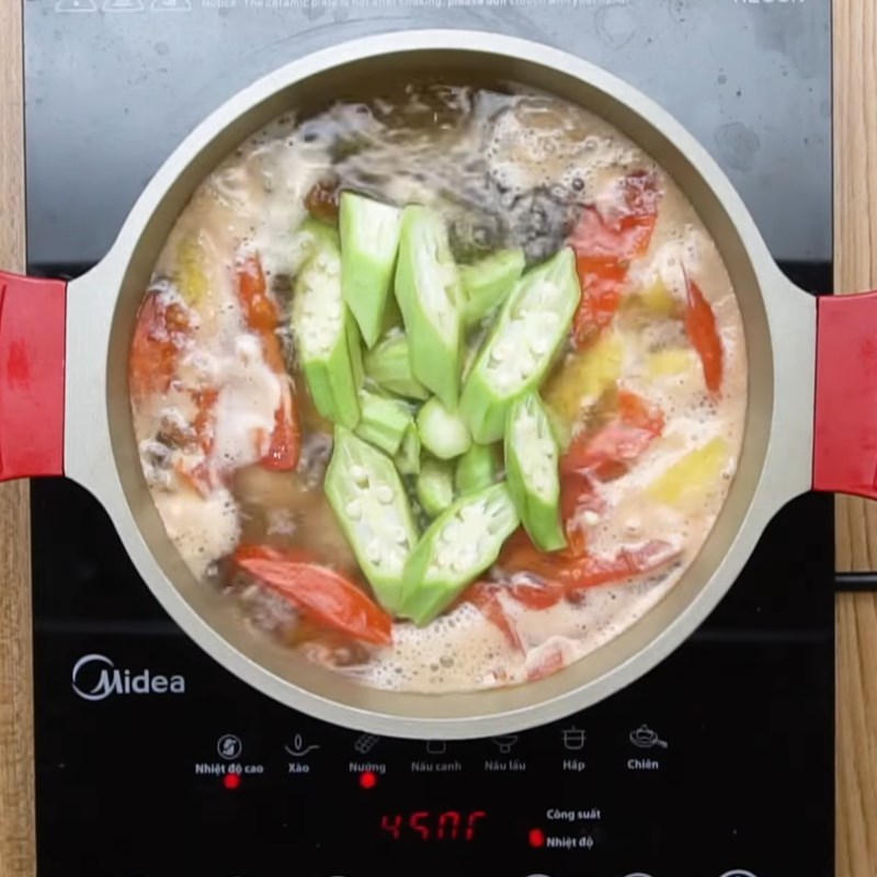 Bước 4 Nấu canh Canh chua cá lóc