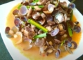 2 cách làm hến xào nguyên con và hến xào nghệ thơm ngon, đậm đà khó cưỡng 67 2cachlamhenxaonguyenconvaxaonghehapdanthomngondamda 1200x676 1