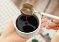 Cách làm dầu hào chay đơn giản giúp bữa ăn chay thêm đậm đà hương vị 20 3 1200x676 4