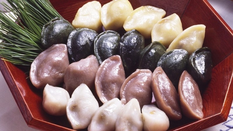Bánh Songpyeon (Bánh trăng khuyết) - Hàn Quốc