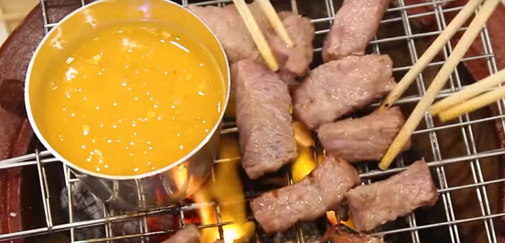 Bước 3 Nướng thịt Bò nướng sốt trứng muối