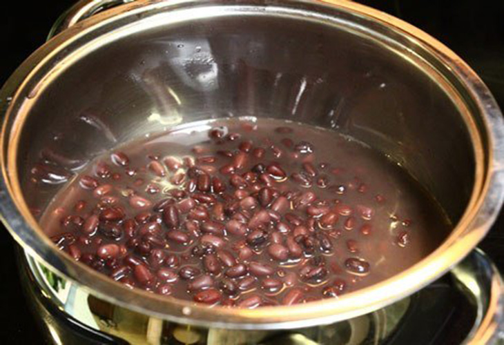 Bước 2 Nấu cháo Cháo đậu đỏ cốt dừa