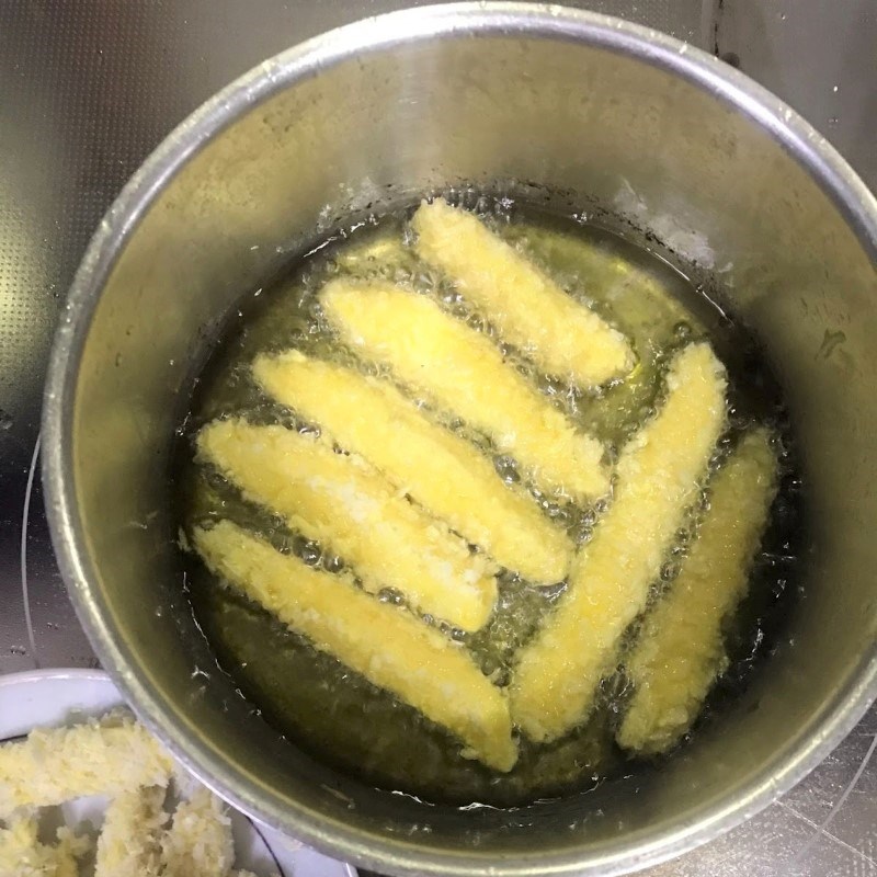 Bước 4 Chiên khoai lang Bánh khoai lang chiên xù