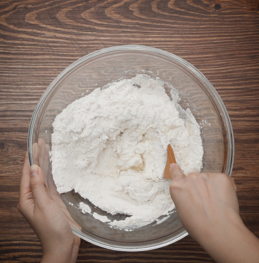 Bước 2 Làm vỏ bánh Bánh bao đào tiên