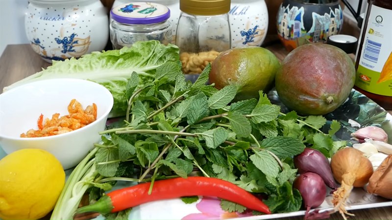 Nguyên liệu món ăn gỏi xoài tôm khô