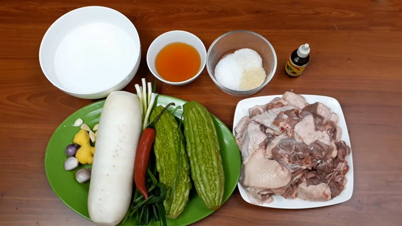 Nguyên liệu món ăn vịt kho khổ qua, vịt kho dứa