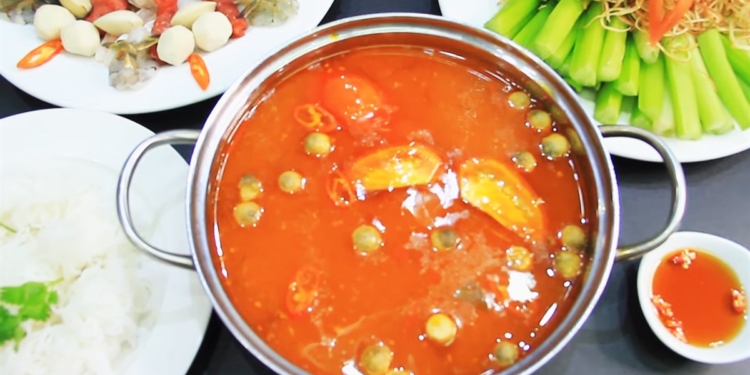 Cach nau Lau Thai ngon va Nuoc lau thai dac biet How to cook Thai hotpot 0 43 screenshot 1200x675 1
