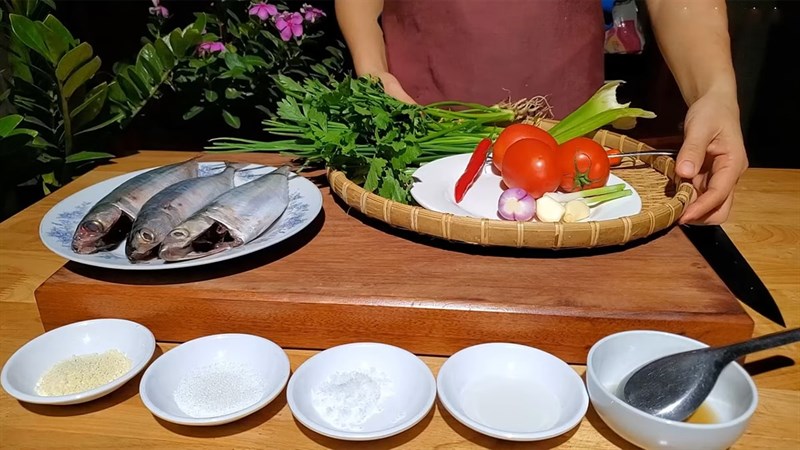Nguyên liệu món ăn cá bạc má nấu ngót