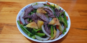 Cách làm thịt bò xào chua ngọt đơn giản, thơm ngon, bổ dưỡng 62 Cachlamboxaochuangotdongianhaocomlaidinhduong 1200x676 1
