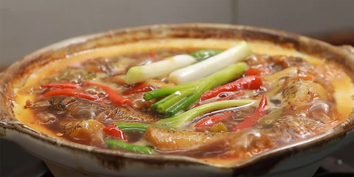 Cách làm cá bống kho tộ đậm đà thơm ngon, cực hao cơm tại nhà đơn giản 1 Cachlammoncabongkhoto0 15screenshot 1200x676 1