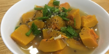 Cách nấu canh bí đỏ đậu phộng ngon ngọt, béo bùi, chay mặn đều dùng được 17 Canhbidodauphong 1200x676 1