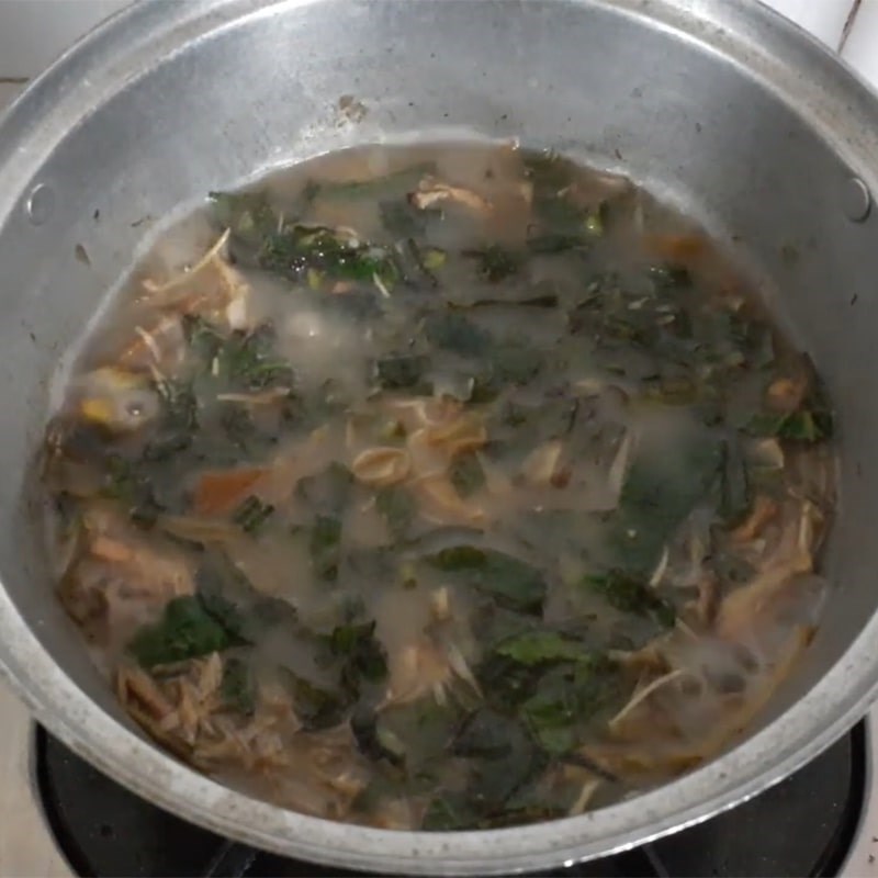 Bước 3 Nấu canh Khô cá lóc nấu canh chua