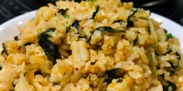 Comchienkimchitomrongbien 1200x676 1