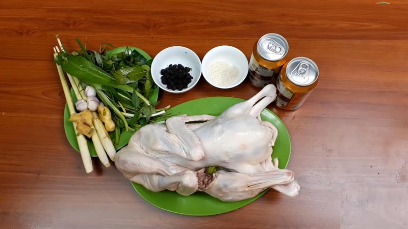Nguyên liệu món ăn vịt hấp bia