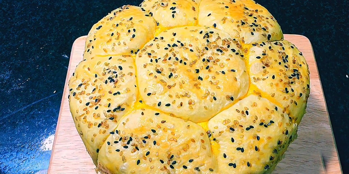 Cách làm bánh mì hấp nhân dứa ngọt thơm, dễ làm không cần lò nướng 1 KHONG CAN LO. CACH LAM BANH MI HAP NHAN KHOM DUA MEM MIN RAT DE 1200x676 1