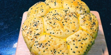 Cách làm bánh mì hấp nhân dứa ngọt thơm, dễ làm không cần lò nướng 126 KHONG CAN LO. CACH LAM BANH MI HAP NHAN KHOM DUA MEM MIN RAT DE 1200x676 1