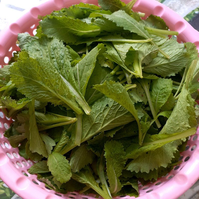 Bước 2 Sơ chế các nguyên liệu khác Canh cải xanh thịt bằm