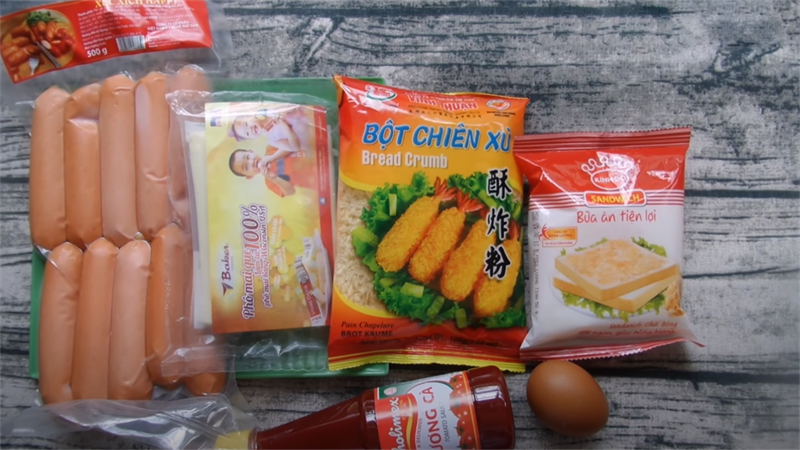 Nguyên liệu món ăn bánh mì cuộn xúc xích phô mai