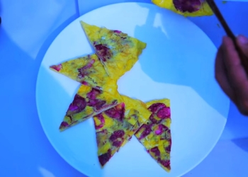 Screenshotter YouTube FriedeggwithrosestreetfoodinSouthwestChina 1E2809949E2809D 1200x676 1