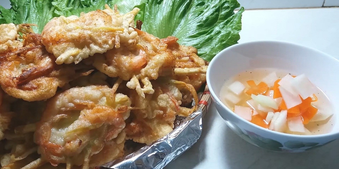TulamdacsanBanhTomHoTaytainhacucdeHoTayshrimpcakesHongVan11 29screenshot 1200x676 1
