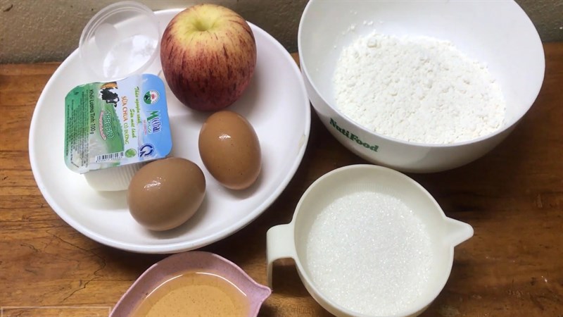 Nguyên liệu món ăn bánh bông lan sữa chua táo bằng nồi chiên không dầu