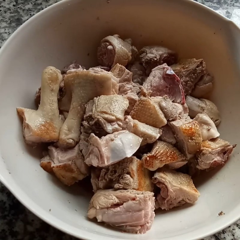 Bước 2 Áp chảo vịt Vịt kho ngũ vị