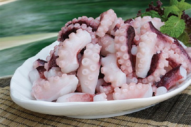 Bạch tuộc hấp bia