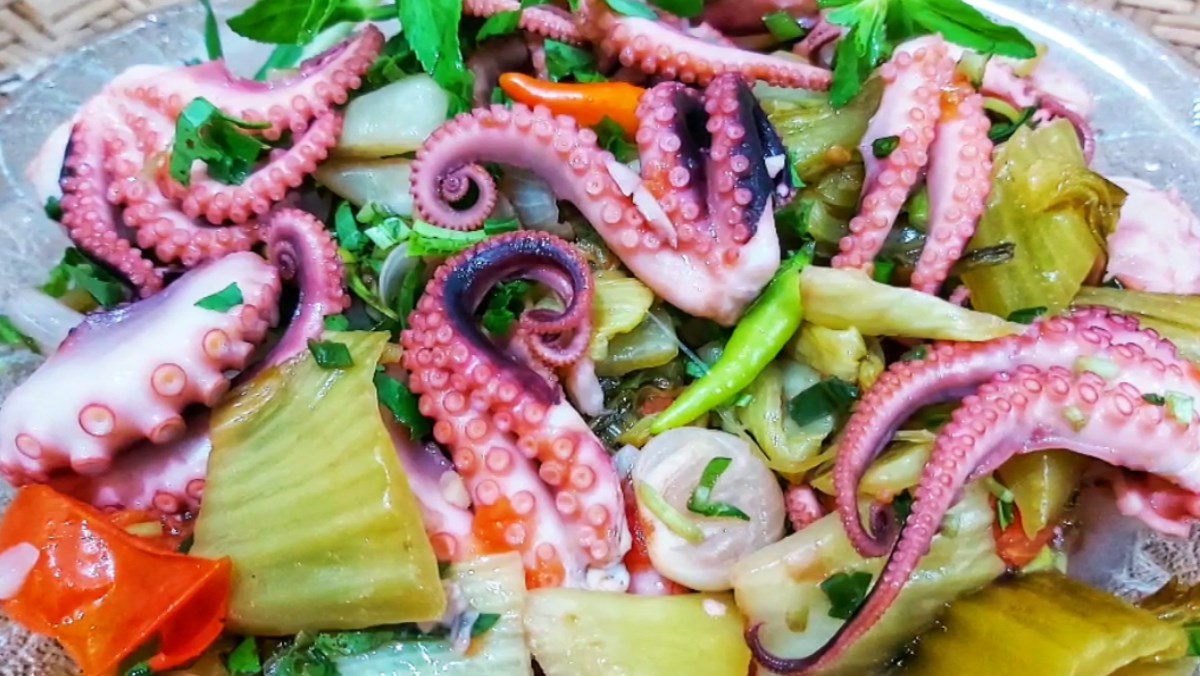 Bạch tuộc xào dưa cải chua